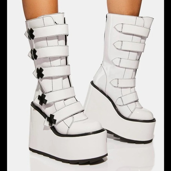 YRU White Patent Dune Strapped Platform Boots DOLLS KILL Size 5* - Picture 3 of 11